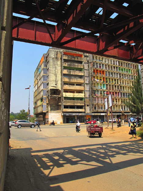 Huambo, Kriegsspuren