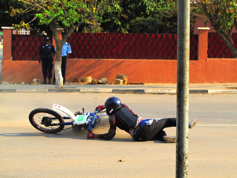 Kuito, MPLA-Motorradrennen