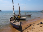 Beladen des Bootes nach Mozambique