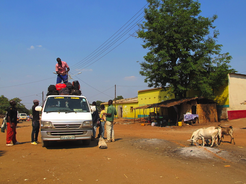 Umsteigen in Mandimba