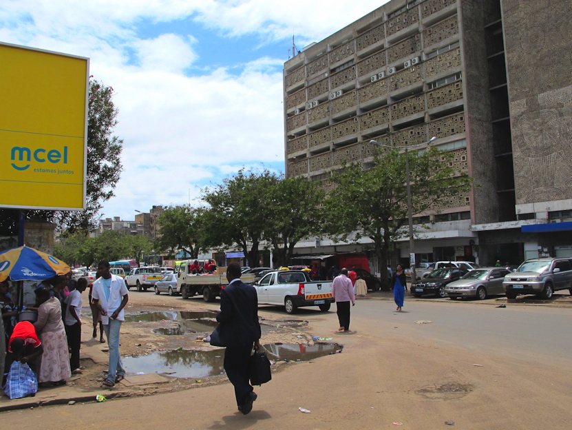 Maputo, Av. do Guerra Popular