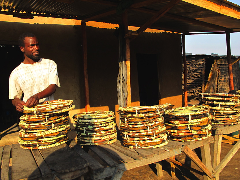 Mongu, Fischhändler