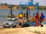 Kalongola, Ponton