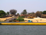 Kalongola, Ponton