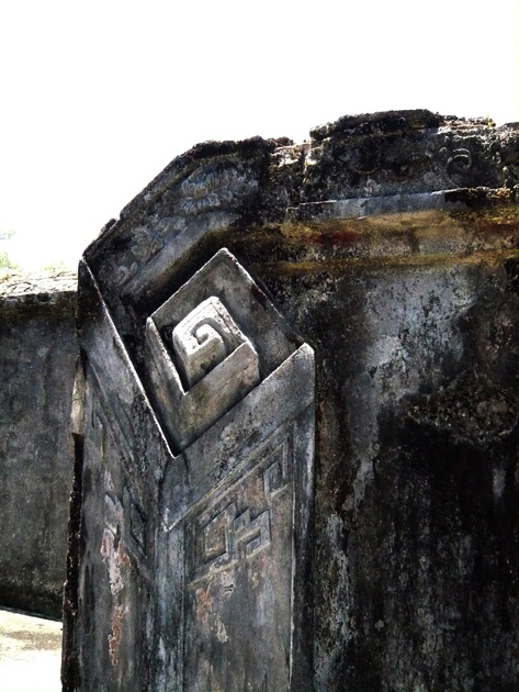 Hue Lang Gia Long 2