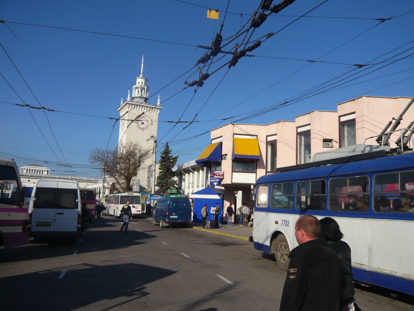 Simferopol, Bahnhof